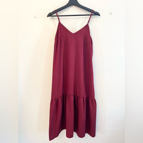 The nines by hatch maroon satin sleeveless maternity dress tiered skirt midi XS - Picture 2 of 9